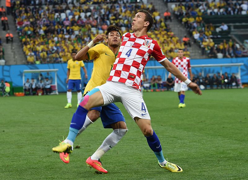 Brazil_and_Croatia_match_at_the_FIFA_World_Cup_2014-06-12_(09)