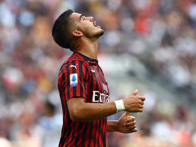 André Silva of AC Milan reacts to a missed chance to score during the Serie A match between AC Milan and Brescia Calcio at Stadio Giuseppe Meazza on September 1, 2019 in Milan, Italy. (Photo by Marco Luzzani/Getty Images)