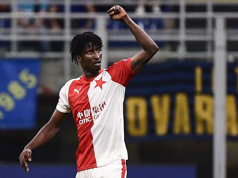 Slavia Prague's Nigerian forward Peter Olayinka celebrates after opening the scoring during the UEFA Champions League Group F football match Inter Milan vs Slavia Prague on September 17, 2019 at the San Siro stadium in Milan. (Photo by Marco Bertorello / AFP)